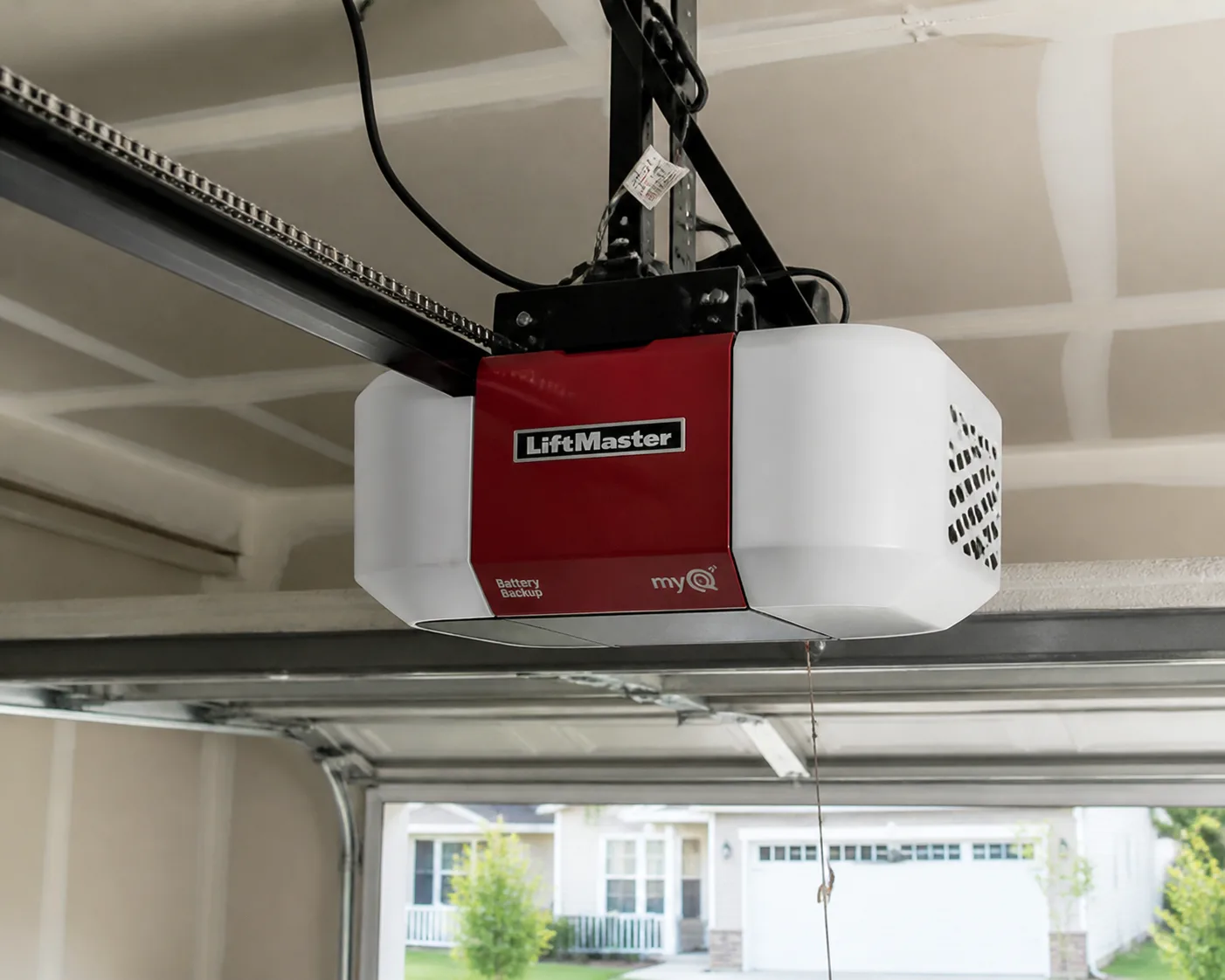 the liftmaster 8365w chain drive garage.webp